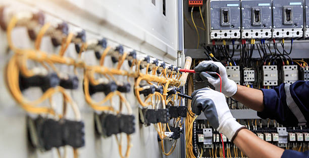 Professional Electrician technician working in Belleville, MI